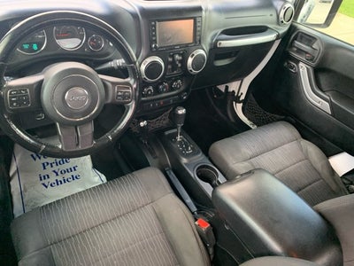 2012 Jeep Wrangler Unlimited Sahara