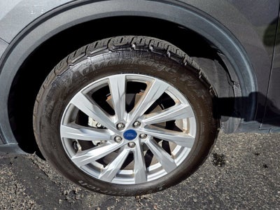 2022 Ford Escape Titanium