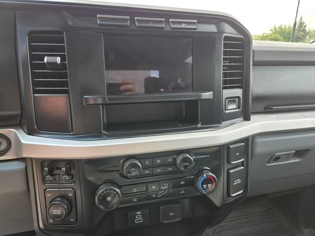 2024 Ford Super Duty F-350 SRW XL