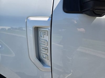 2022 Ford Super Duty F-350 SRW XL