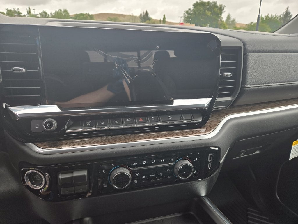 2026 Chevrolet Silverado 3500 HD LT - Photo 14