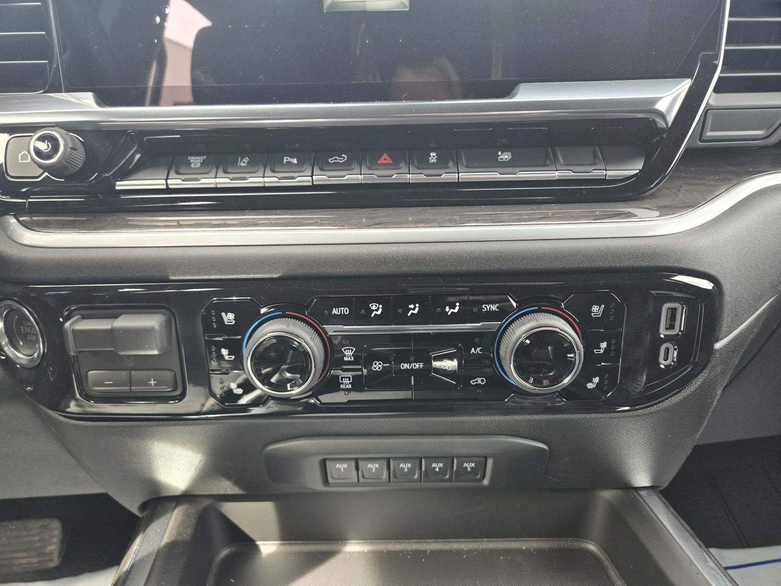 2026 Chevrolet Silverado 3500 HD LTZ DRW