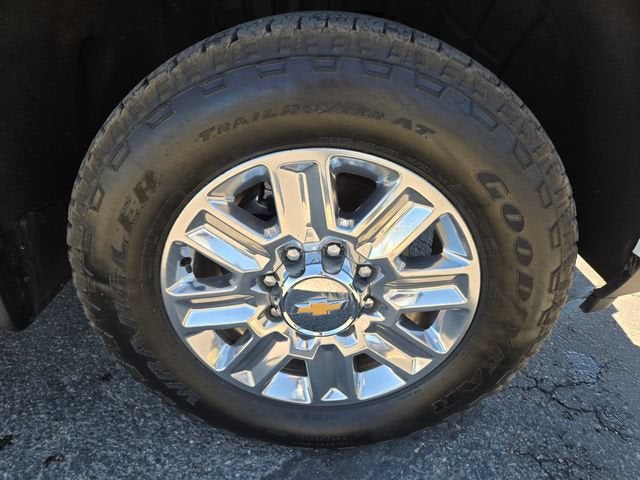 2025 Chevrolet Silverado 3500 HD High Country