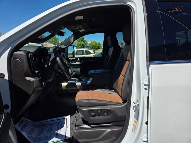 2025 Chevrolet Silverado 3500 HD High Country