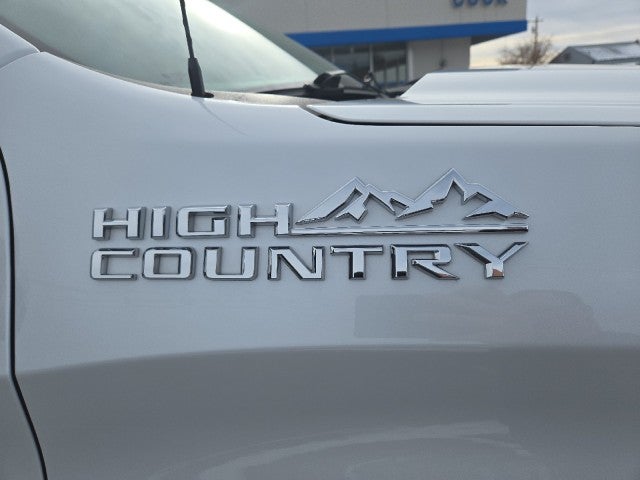 2022 Chevrolet Silverado 1500 High Country