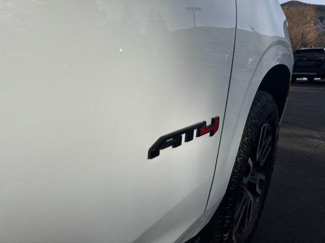 2024 GMC Yukon AT4