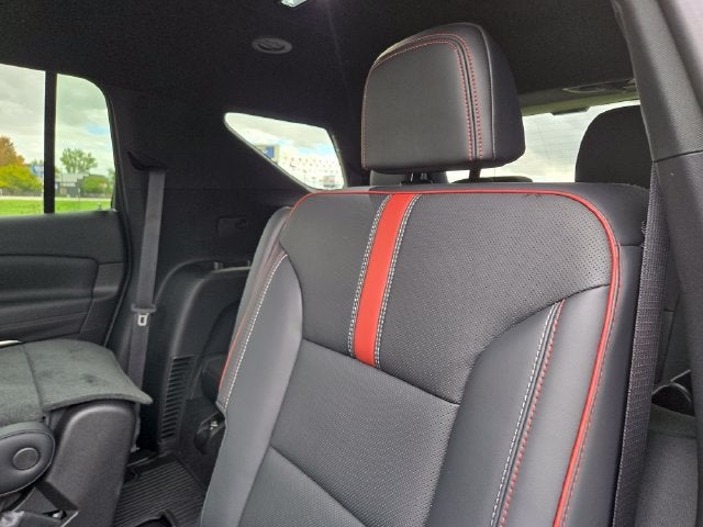 2027 Chevrolet Traverse RS - Photo 21