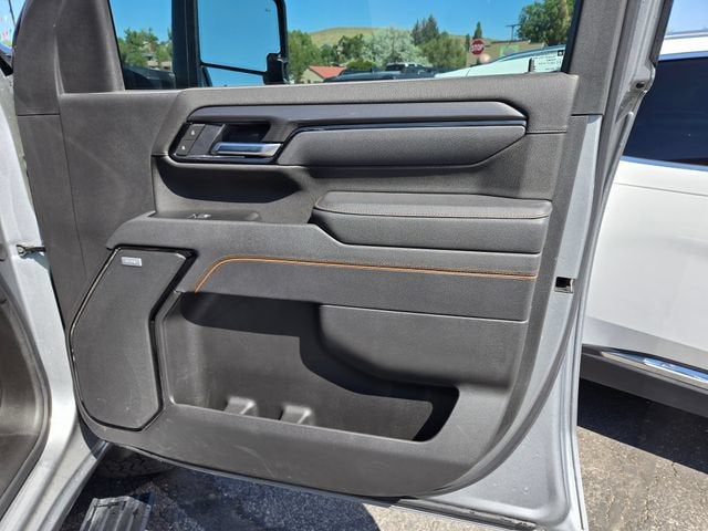 2025 GMC Sierra 3500 HD AT4