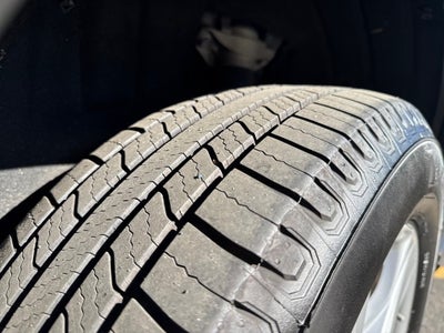 2019 Toyota RAV4 Hybrid XLE