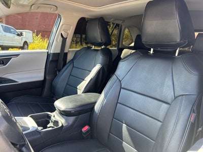 2019 Toyota RAV4 Hybrid XLE