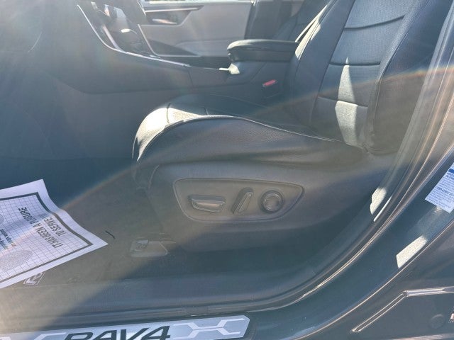 2019 Toyota RAV4 Hybrid XLE