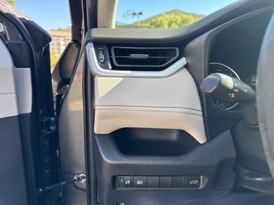 2019 Toyota RAV4 Hybrid XLE