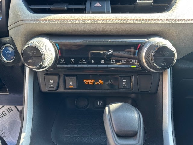 2019 Toyota RAV4 Hybrid XLE