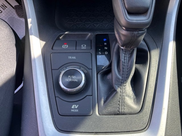 2019 Toyota RAV4 Hybrid XLE