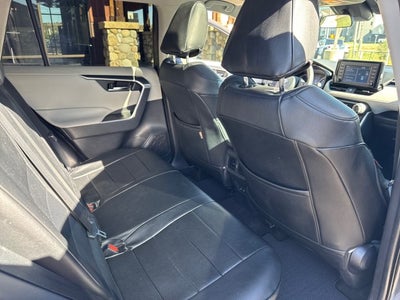 2019 Toyota RAV4 Hybrid XLE