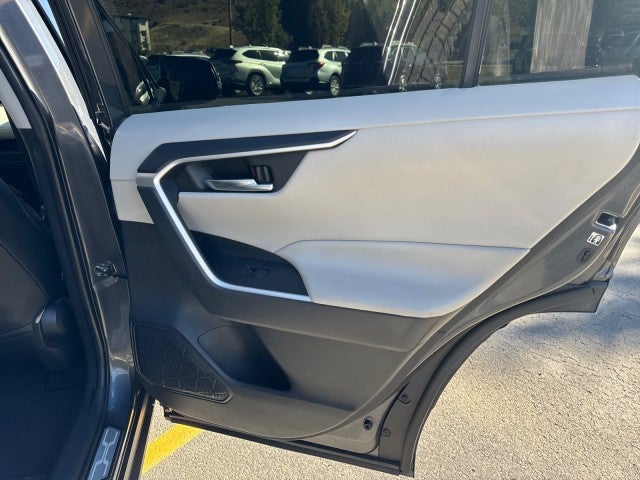 2019 Toyota RAV4 Hybrid XLE