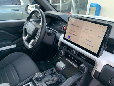 2024 Toyota Tacoma 4WD SR5