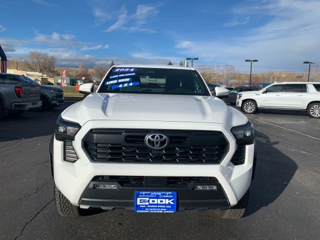 2024 Toyota Tacoma 4WD SR5