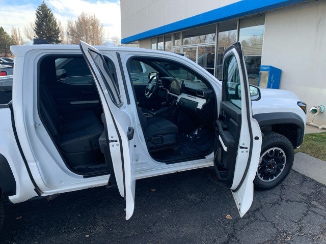 2024 Toyota Tacoma 4WD SR5