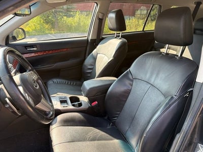2011 Subaru Outback 2.5i Limited Pwr Moon