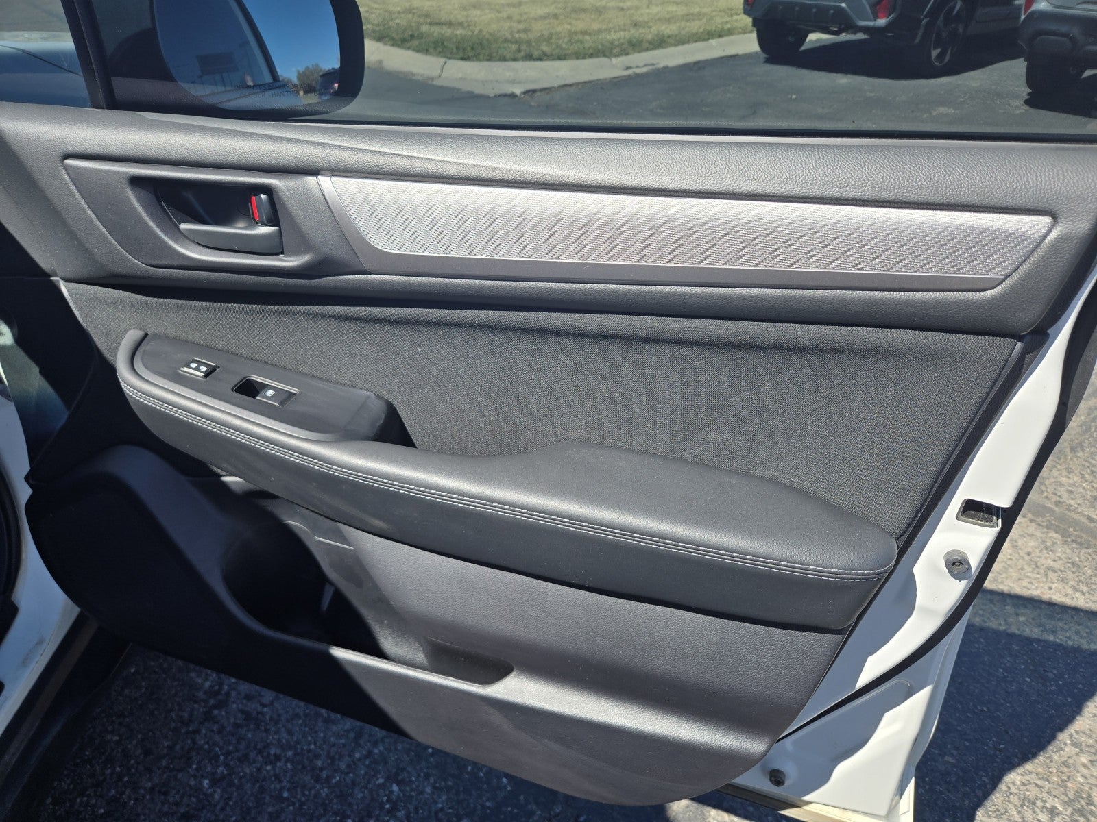 2019 Subaru Outback Base