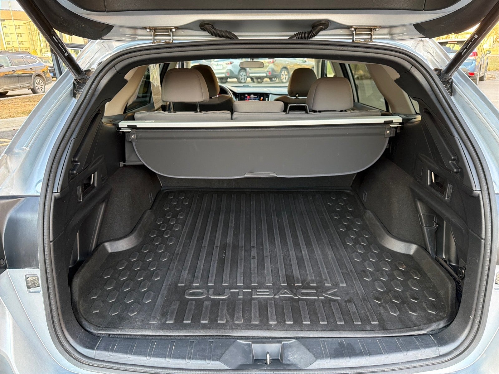 2022 Subaru Outback Premium