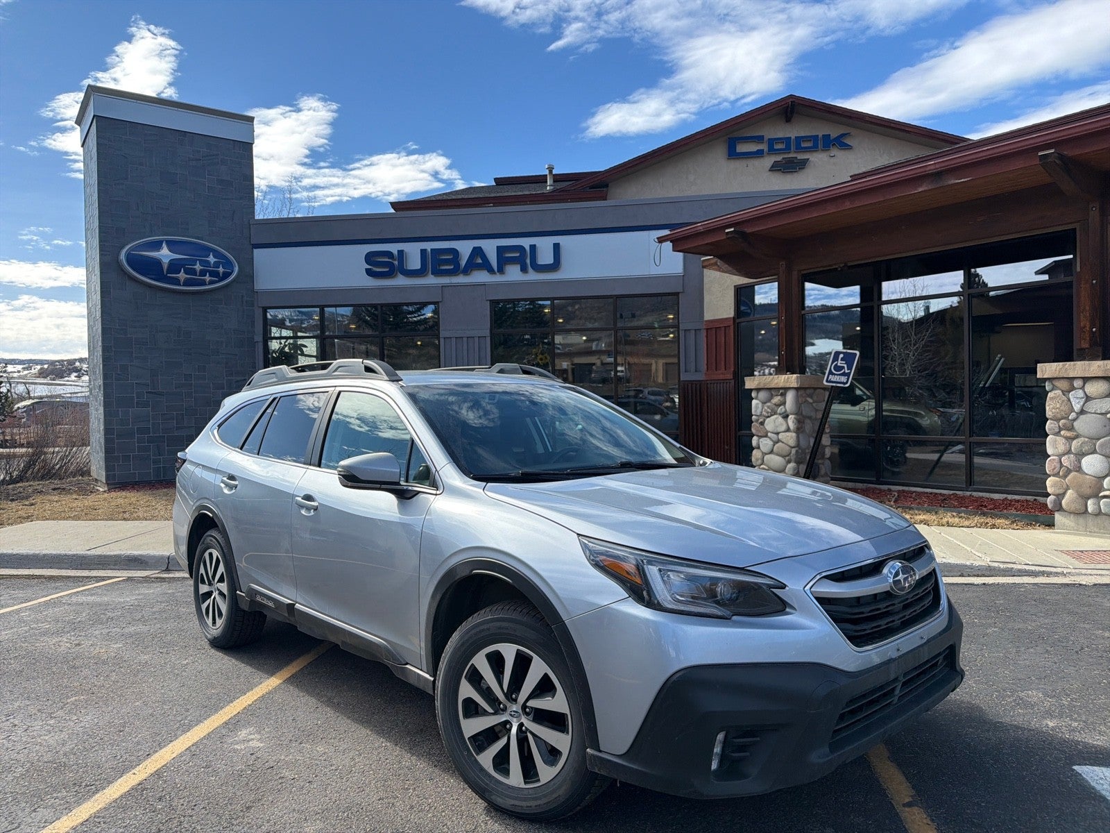 2022 Subaru Outback Premium