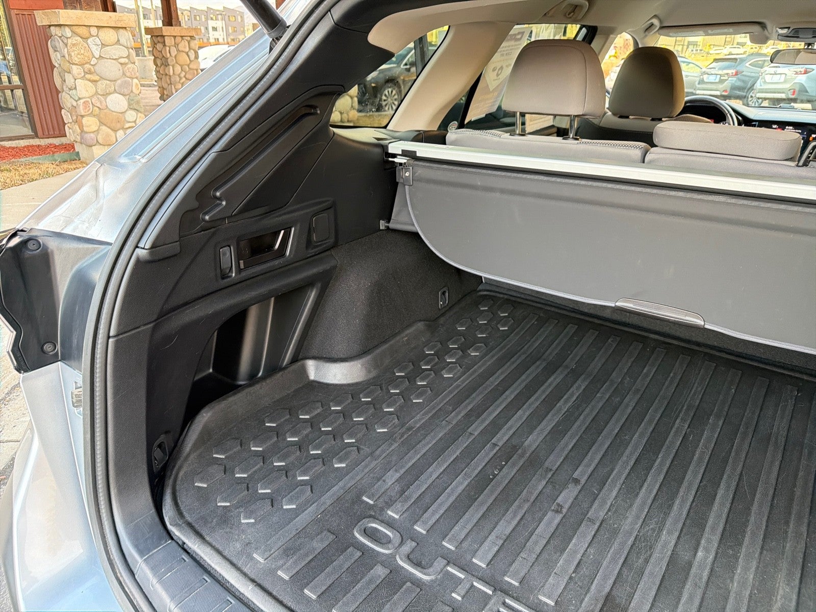 2022 Subaru Outback Premium