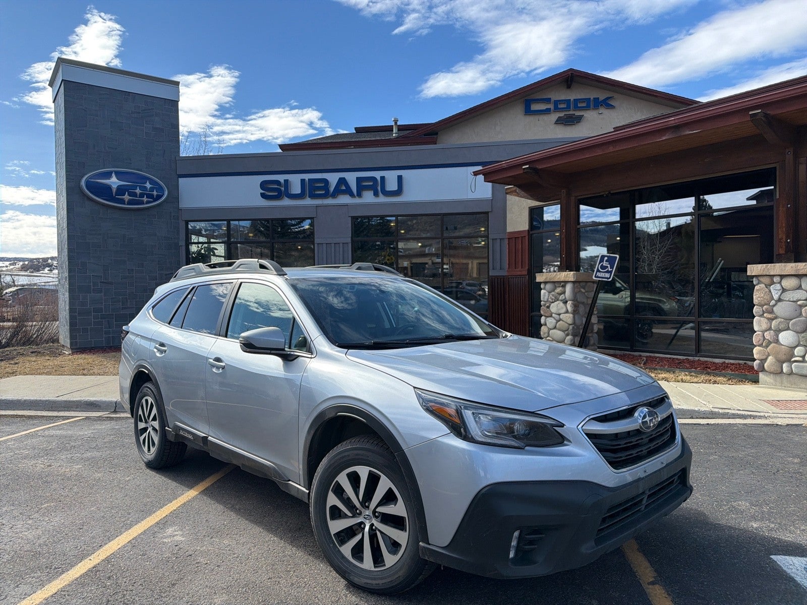2022 Subaru Outback Premium