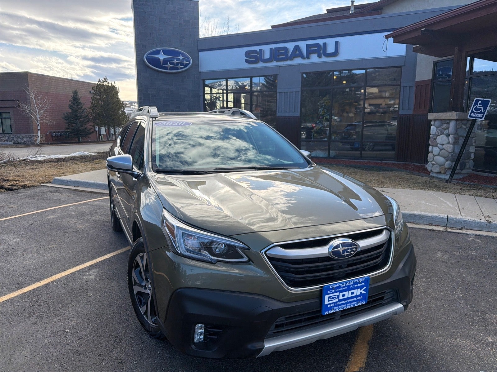 2020 Subaru Outback Touring XT