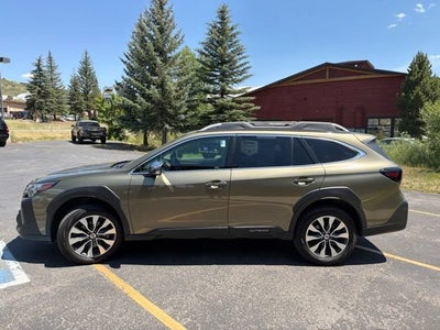 2024 Subaru OUTBACK Base