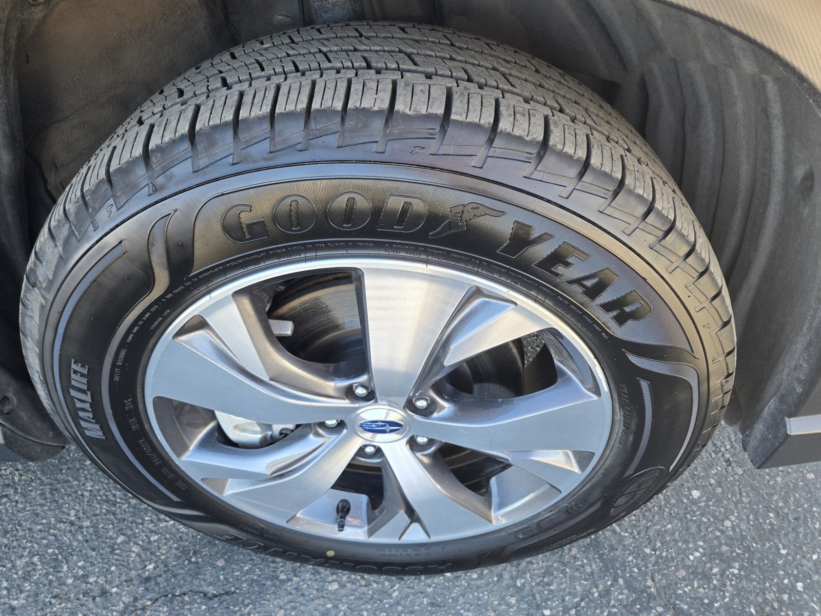 2023 Subaru Ascent Premium