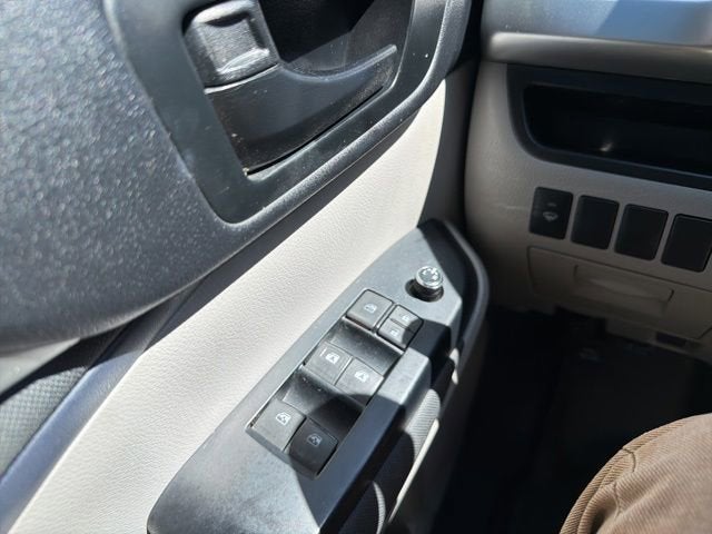 2016 Toyota Highlander LE