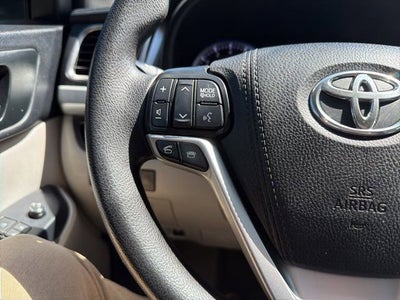 2016 Toyota Highlander LE