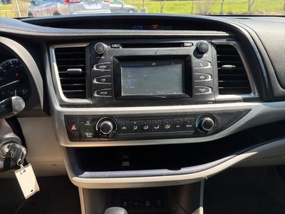 2016 Toyota Highlander LE