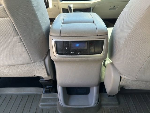 2016 Toyota Highlander LE