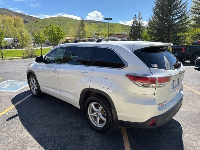 2016 Toyota Highlander LE