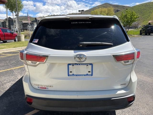 2016 Toyota Highlander LE
