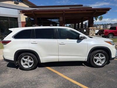 2016 Toyota Highlander LE