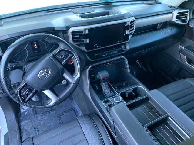2022 Toyota Tundra 4WD SR5
