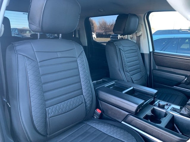 2022 Toyota Tundra 4WD SR5