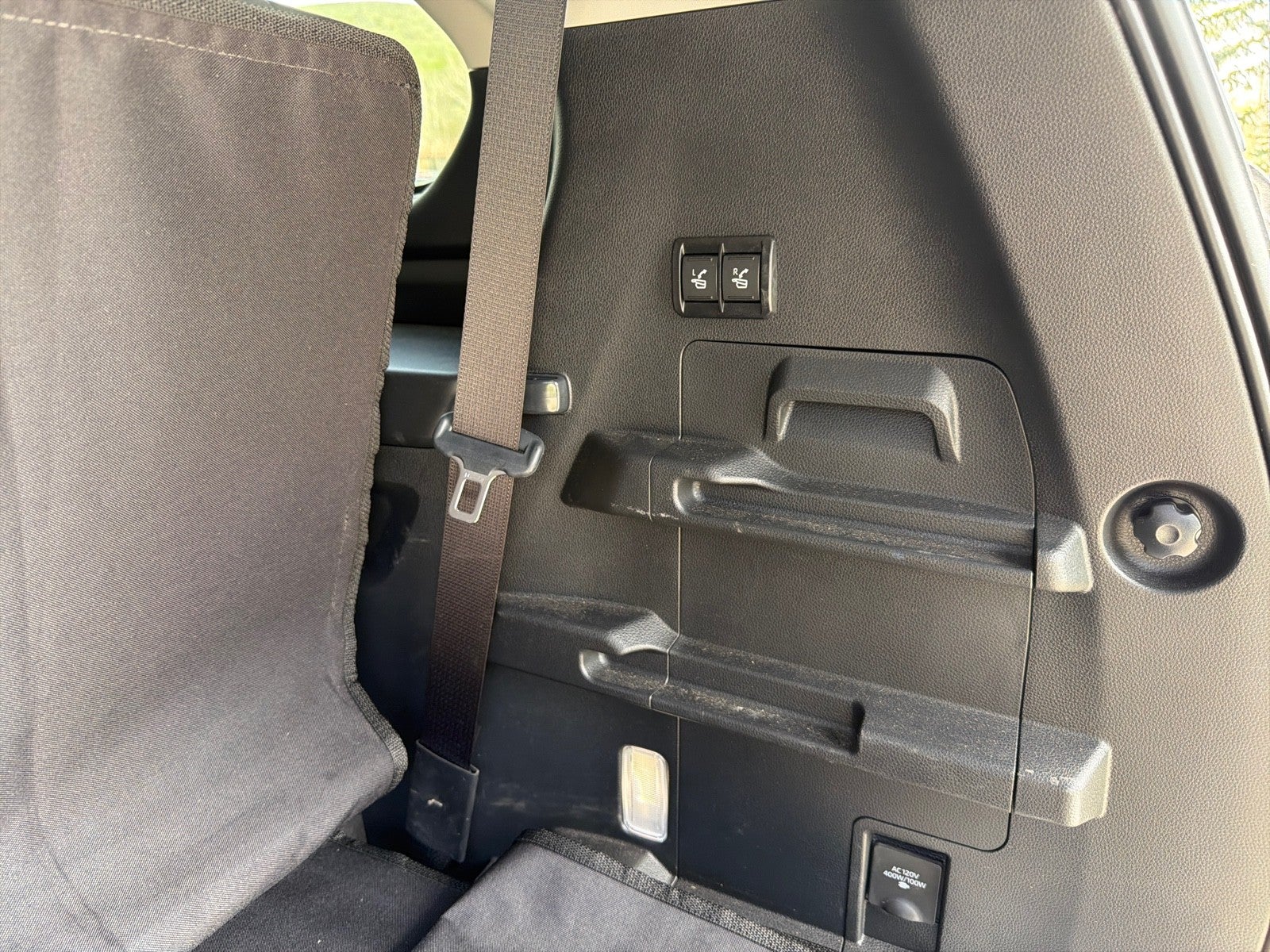 2024 Toyota Sequoia SR5