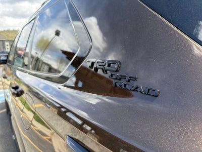 2024 Toyota Sequoia SR5