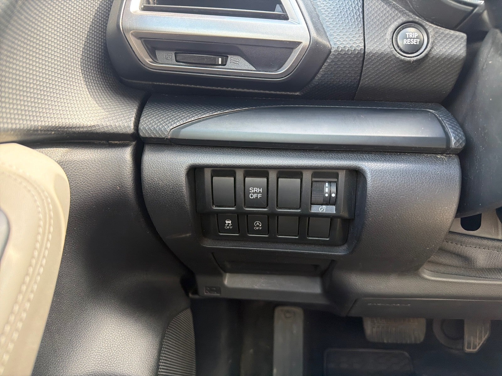 2023 Subaru Forester Base