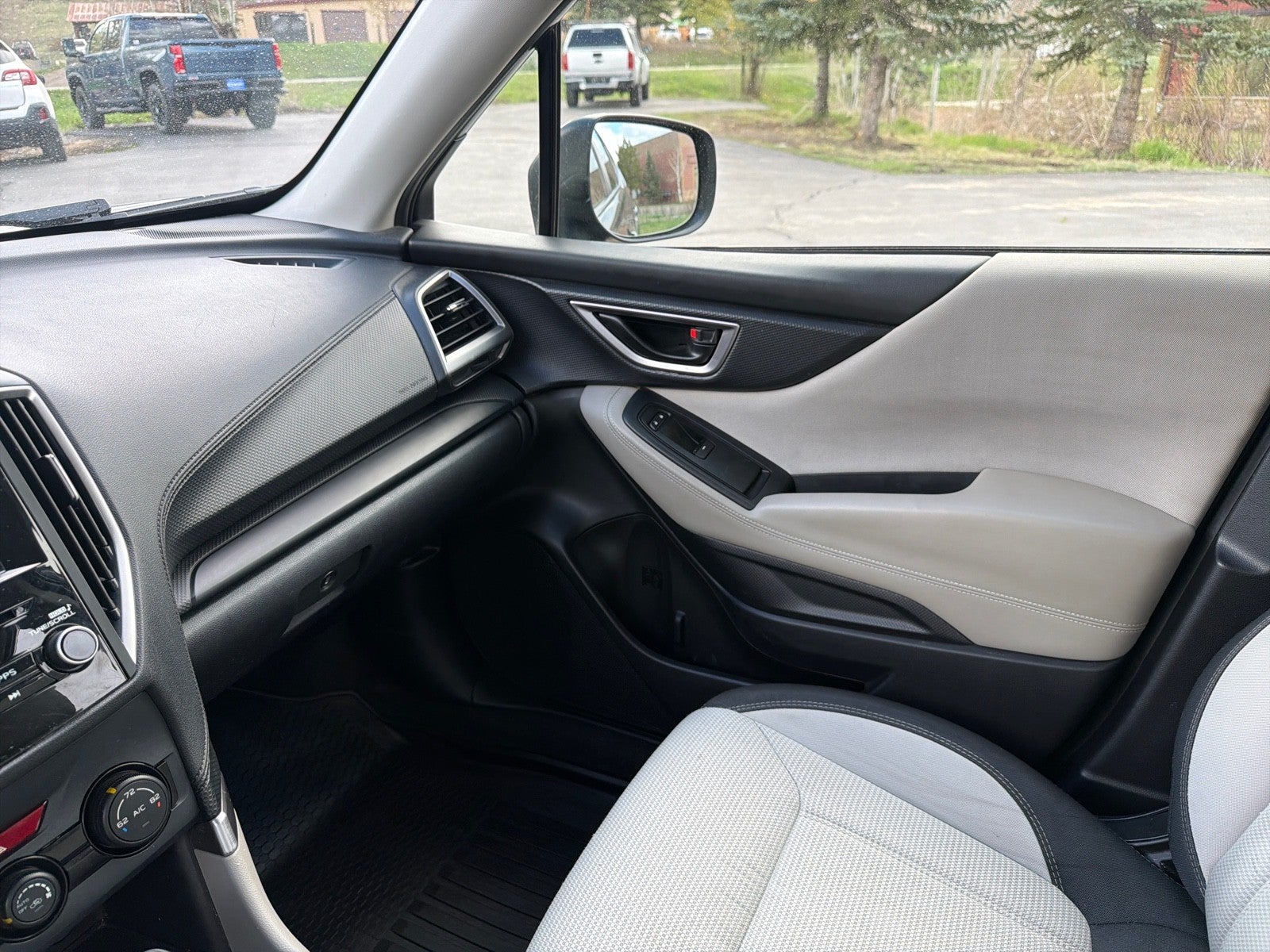 2023 Subaru Forester Base