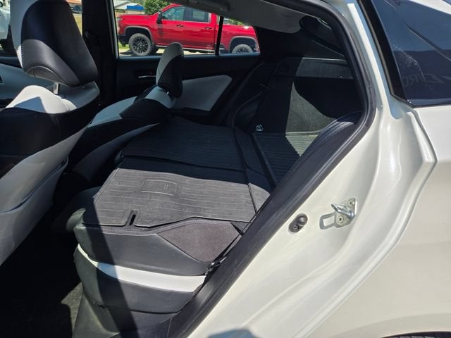 2019 Toyota Prius LE