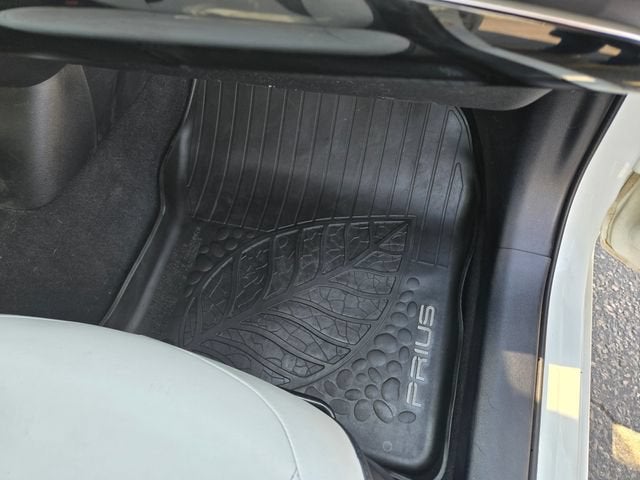 2019 Toyota Prius LE