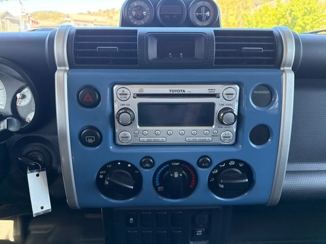 2013 Toyota FJ Cruiser Base