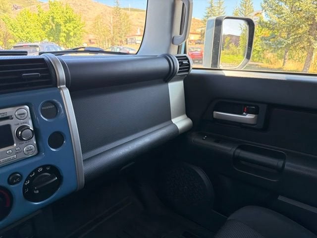 2013 Toyota FJ Cruiser Base