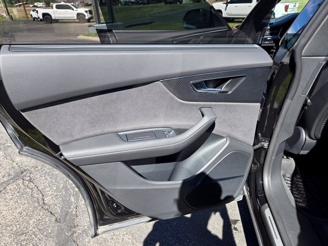 2024 Audi SQ8 Prestige